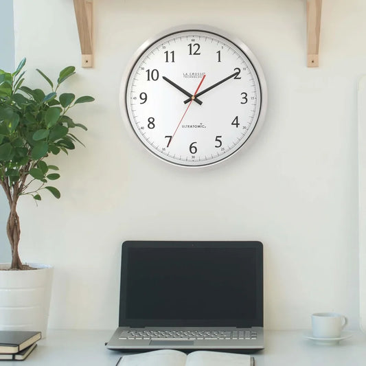 Stainless Steel Atomic Wall Clock Shatterproof Lens Quiet Movement