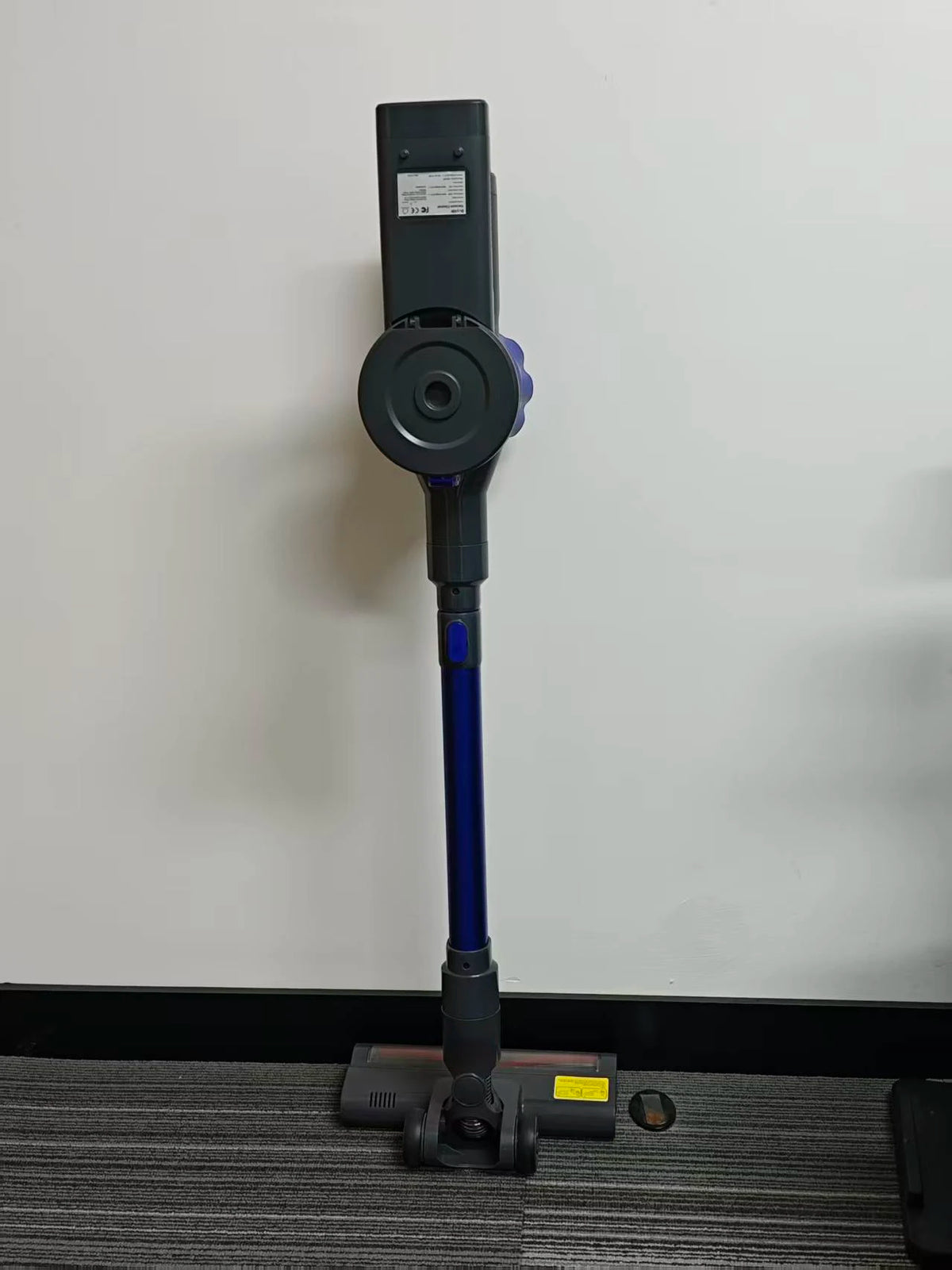 Portable Wireless Vacuum Cleaner With LED Display And Strong Suction