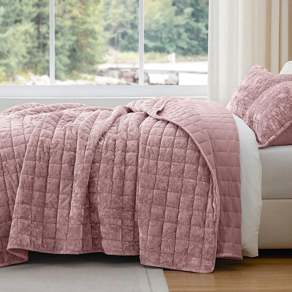 Luxury Velvet Quilt Set With Soft Cozy Comforter And Bedspread