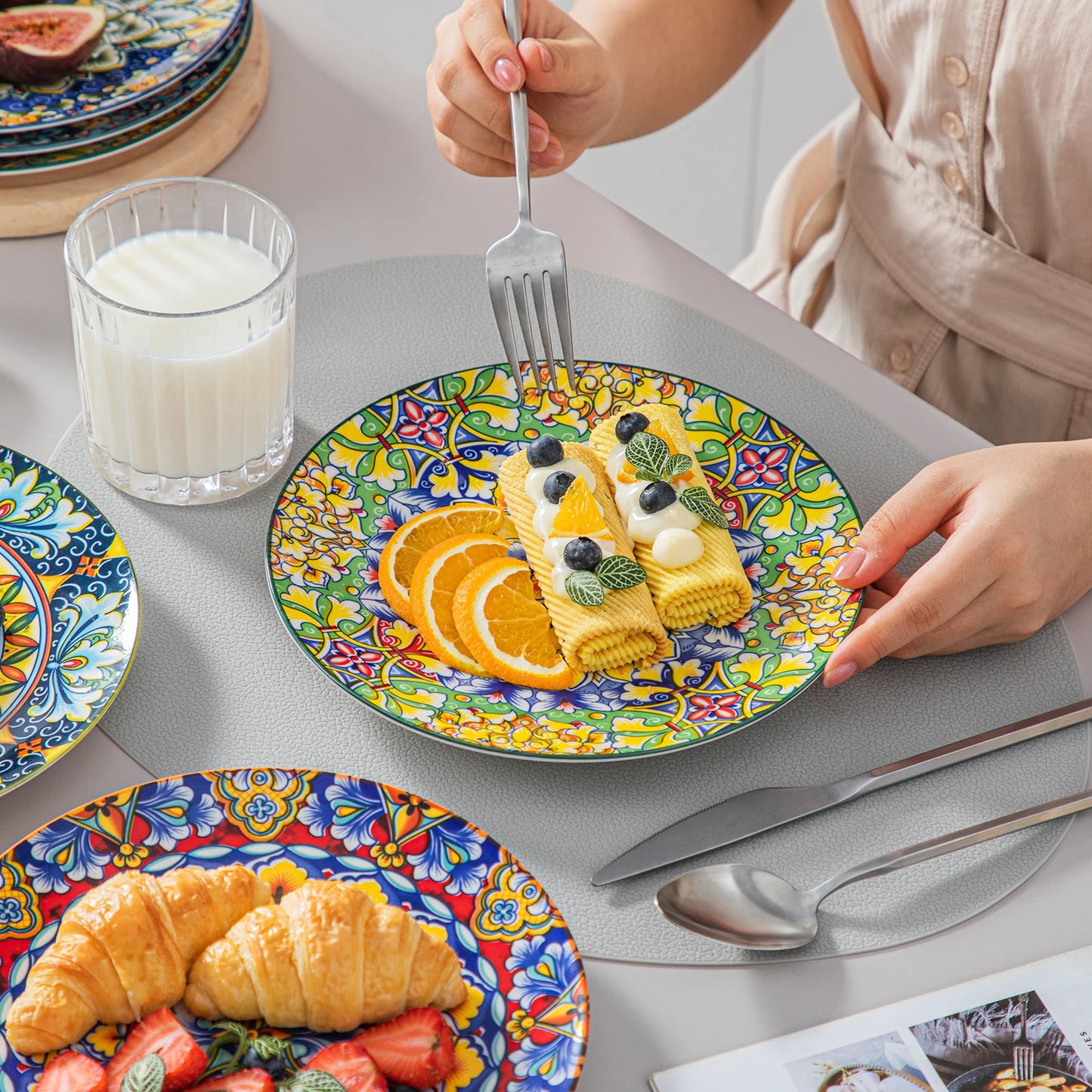 Vancasso Bohemian Style Floral Porcelain Dinner Plate Set