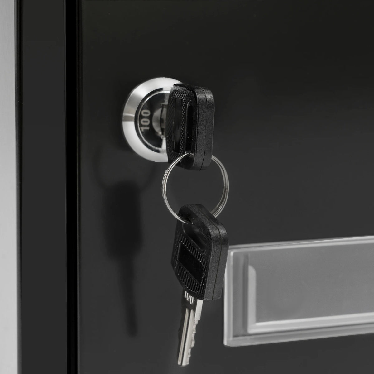 Wall Mounted Locking Mailbox With Key Lock For Mail Delivery