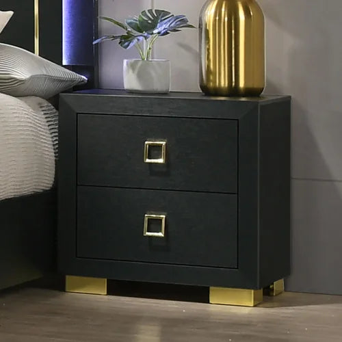 Contemporary 3Pc Bedroom Set With Bed And Nightstands