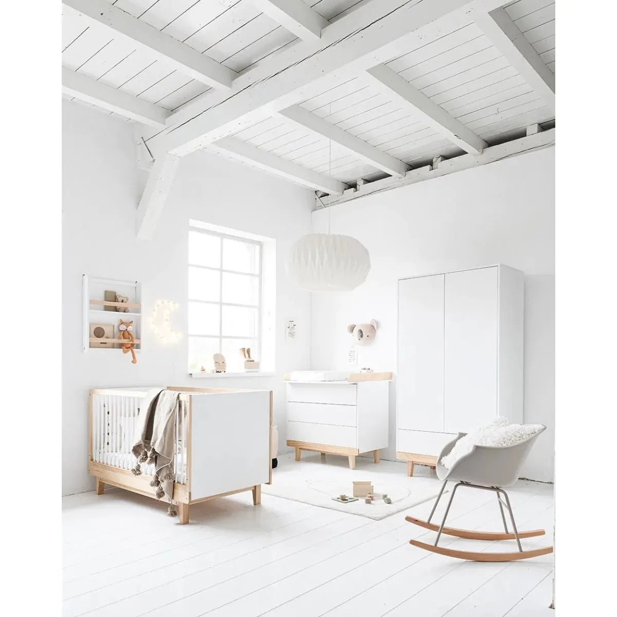 Wooden Convertible Montessori Floor Bed With Seagrass Storage Drawers
