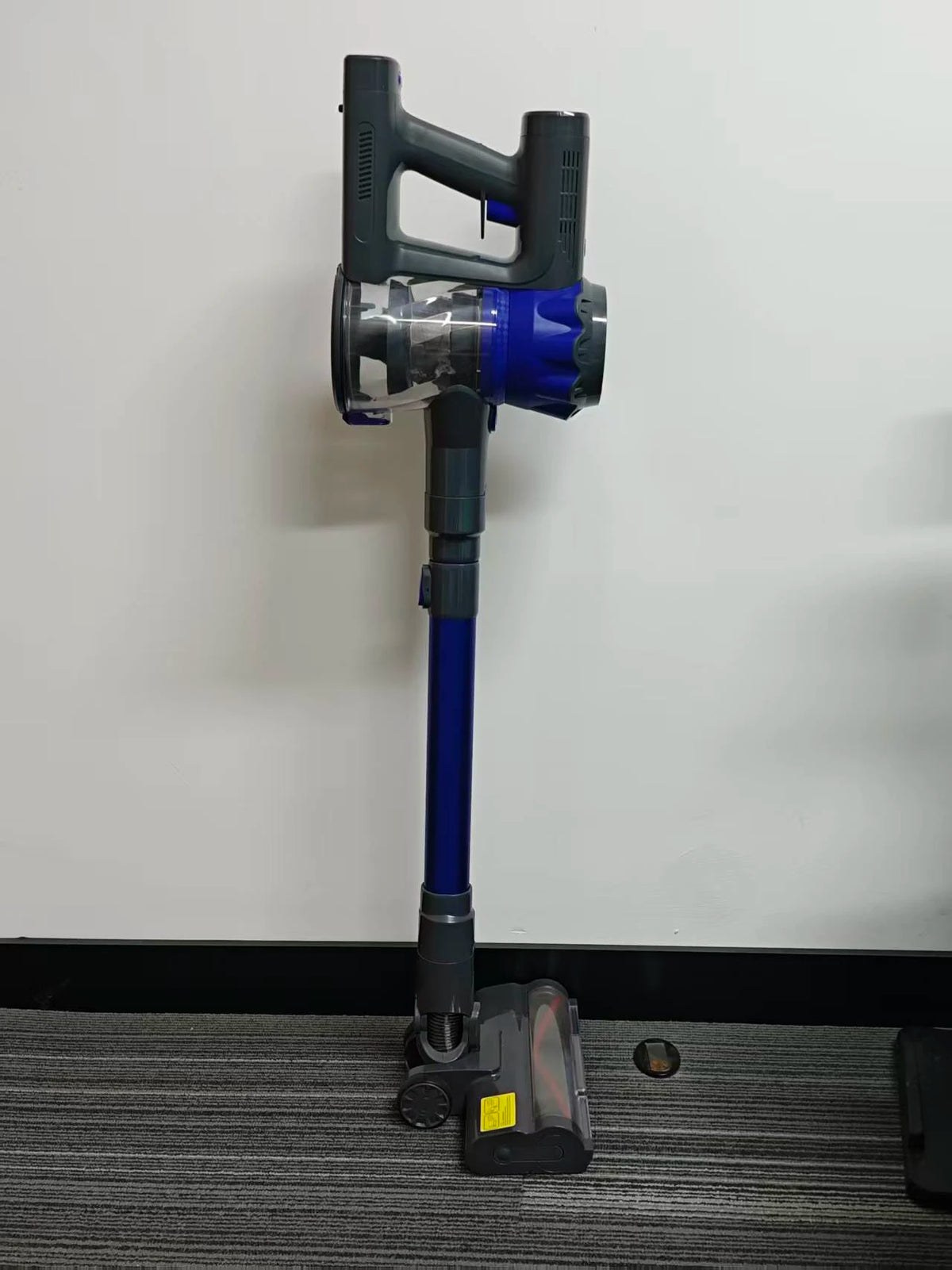 Portable Wireless Vacuum Cleaner With LED Display And Strong Suction